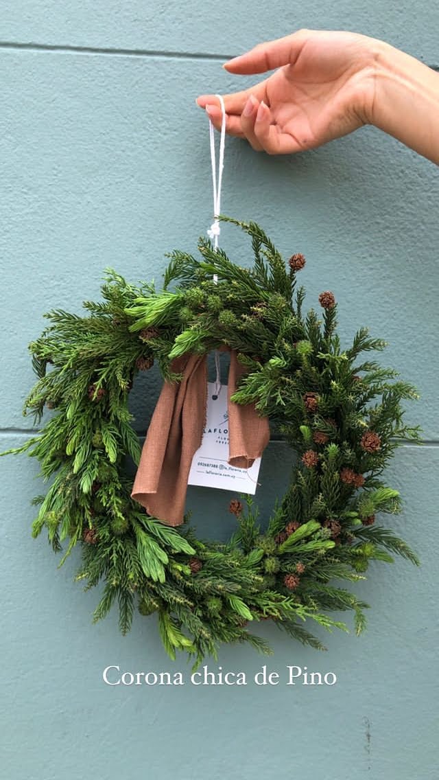 TALLER DE CORONAS NAVIDEÑAS 18/12