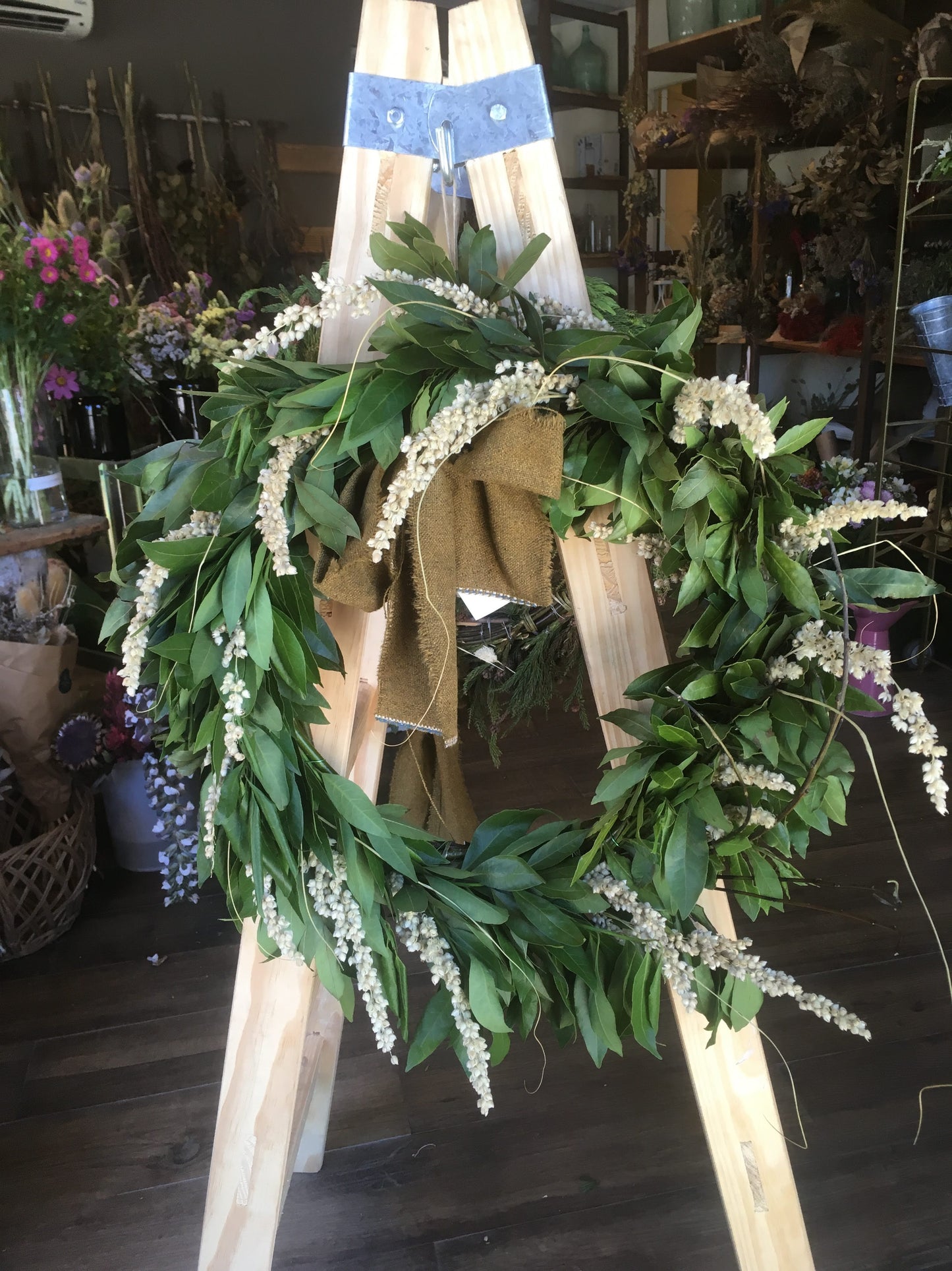 TALLER DE CORONAS NAVIDEÑAS 18/12